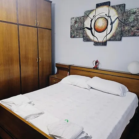 Διαμέρισμα Xhemi Apartmant 2 *